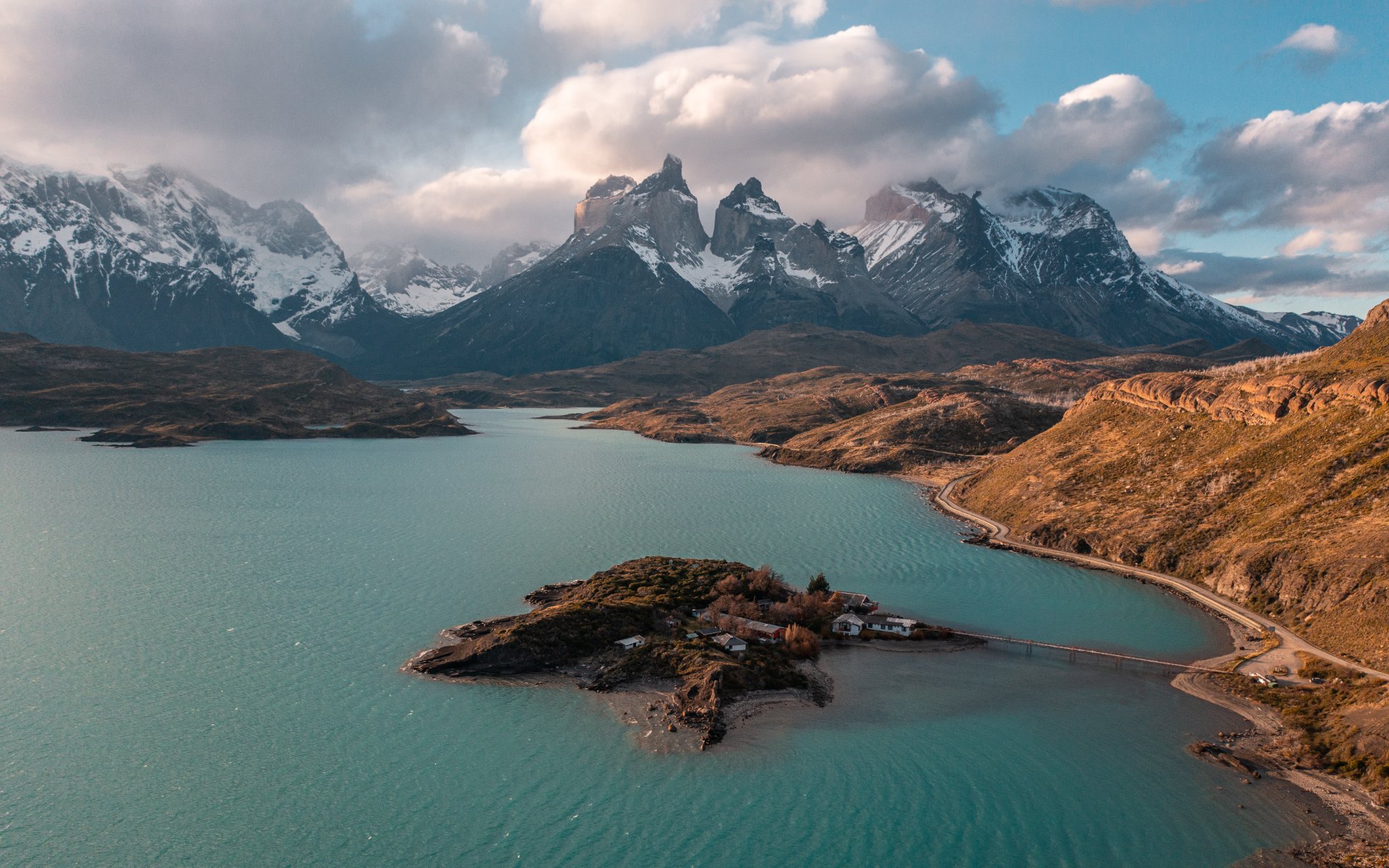 Vista aerea del Lago Pehoe en Torres del Paine